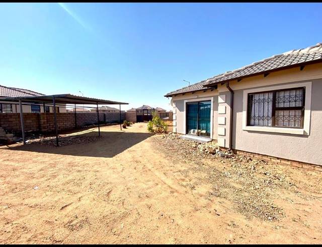 3 BEDROOM PROPERTY TO RENT IN AZAADVILLE GARDENS